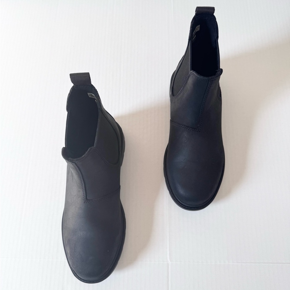 Women's Linden Woods Chelsea Boots.